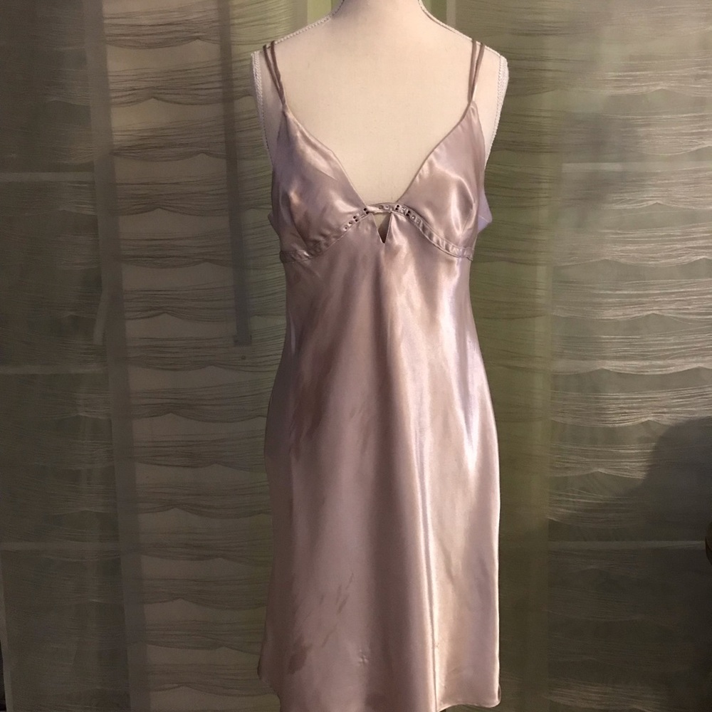 Nighty - Picture 2 of 5